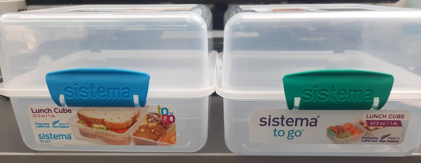 סט מוצרים עם שם הילד/ה דגם "לבבות אהבה"